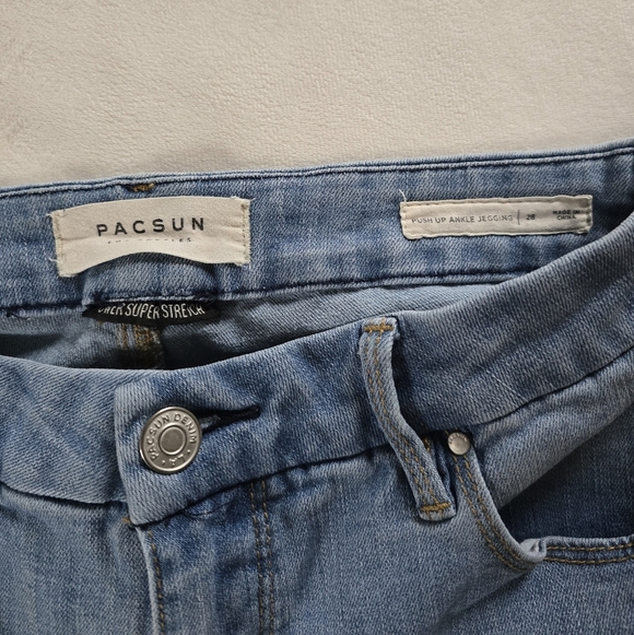 PacSun▪️Super Stretch Push-Up Light Blue Distressed Skinny Ankle Jeans - Picture 9 of 10